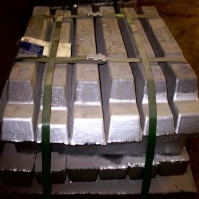 Titik Didih Tinggi Ingot Magnesium Perak Cerah Untuk Alat Pemadam Api