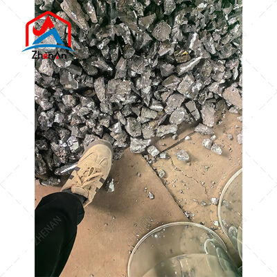 Fe Vanadium 60 Grade Briquette Dark Grey Digunakan dalam pembuatan baja rel dan komponen mesin berat